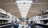 Station F, le campus de start-up inauguré en 2017 dans la halle Freyssinet, à Paris. 