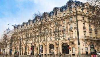 Le siège d'HSBC France sur les Champs-Élysées. 