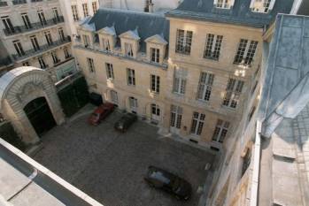 L'hôtel Cavoye, propriété de Bernard Tapie, situé au 52, rue des Saints-Pères Paris 7e DR