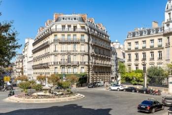 Appartement Place François Premier dans le 8e arrondissement de Paris