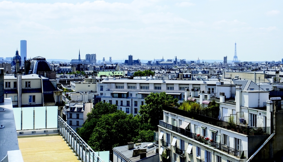 Vue de l'immeuble du 17 rue Bréguet à Paris, siège de Publicis