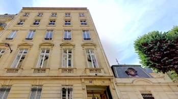 Le 133 rue du Faubourg Saint-Honoré, dans le 8e arrondissement de Paris, siège de Franck Provost. © Google Maps