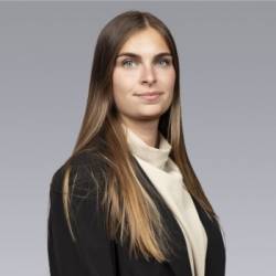 Chloé Morinière Chloé Morinière