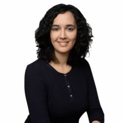 Leïla Juvin, Linklaters 