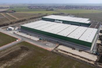 Immobilier ACTIF LOGISTIQUE DE 50200 M2 À HANOVRE vendredi  1 mars 2024