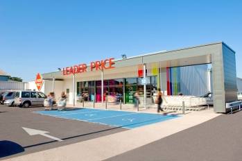Casino vend la grande majorité des magasins de sa filiale Leader Price à Aldi France. Casino vend la grande majorité des magasins de sa filiale Leader Price à Aldi France.