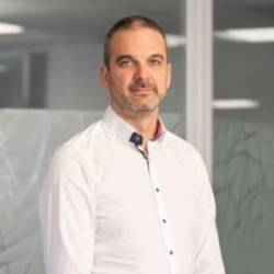 Mickaël Carvalho Mickaël Carvalho