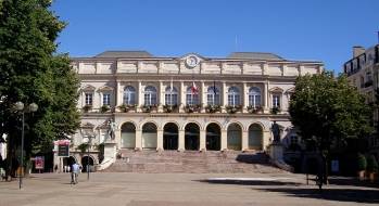 L'Hôtel de ville de Saint Etienne L'Hôtel de ville de Saint Etienne