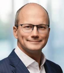 Édouard Chapellier, Ropes & Gray.  