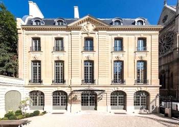 L'hôtel de Vogüé, rue de Martignac, dans le 7e arrondissement de Paris. 