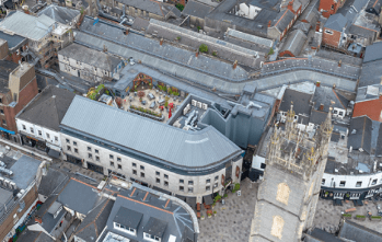 Transaction ENSEMBLE DE 5 CELLULES COMMERCIALES DE 2 388 M² (CARDIFF, ROYAUME-UNI) lundi 29 septembre 2025