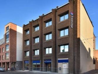 Transaction TRAVELODGE INVERNESS CITY CENTRE HÔTEL (84 ACADEMY ST, IV1 1LU INVERNESS, ROYAUME-UNI) mardi 10 février 2026