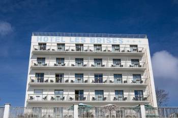 Transaction HÔTEL LES BRISES (29 RUE PHILIPPE VINCENT, 17000 LA ROCHELLE) mardi 28 octobre 2025 Transaction HÔTEL LES BRISES (29 RUE PHILIPPE VINCENT, 17000 LA ROCHELLE) mardi 28 octobre 2025