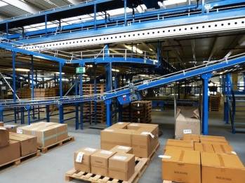 entrepot logistique cartons - 600