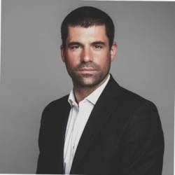 Thomas Machado, Priams