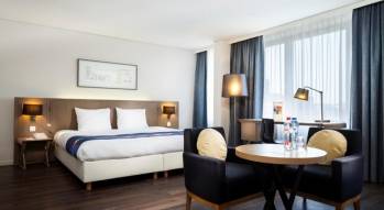 Immobilier PARK INN BY RADISSON (ANVERS, BELGIQUE) lundi 29 avril 2019